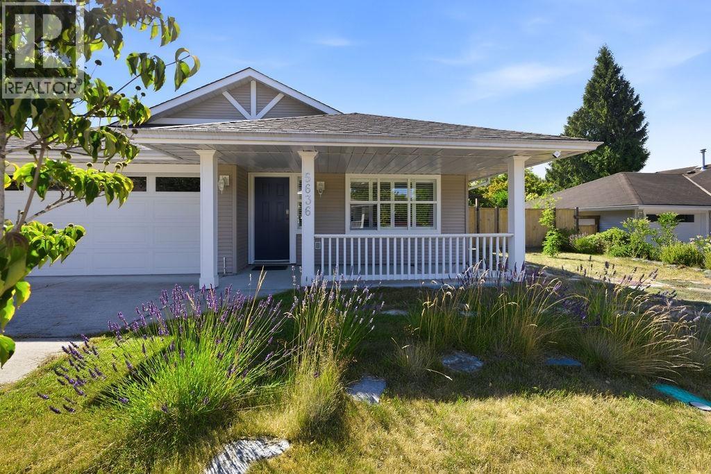 5636 CASCADE CRESCENT, Sechelt, British Columbia
