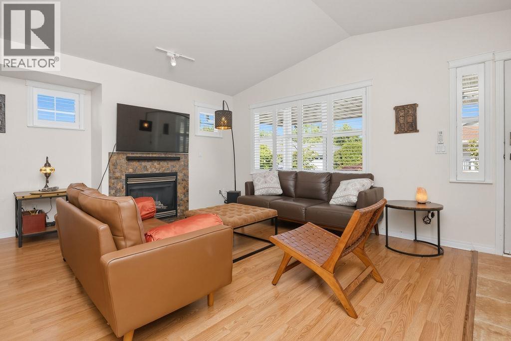 5636 Cascade Crescent, Sechelt, British Columbia V7Z 0M7 - Photo 6 - R3147696