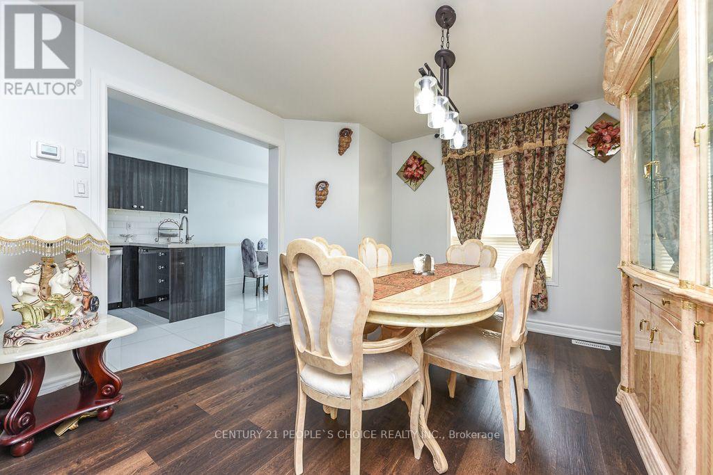 6 Sunny Glen Crescent, Brampton, Ontario L7A 1N5 - Photo 13 - W13576322