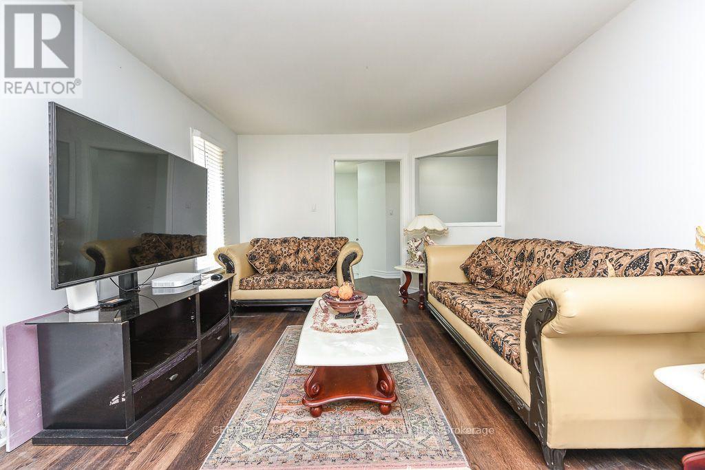 6 Sunny Glen Crescent, Brampton, Ontario L7A 1N5 - Photo 10 - W13576322