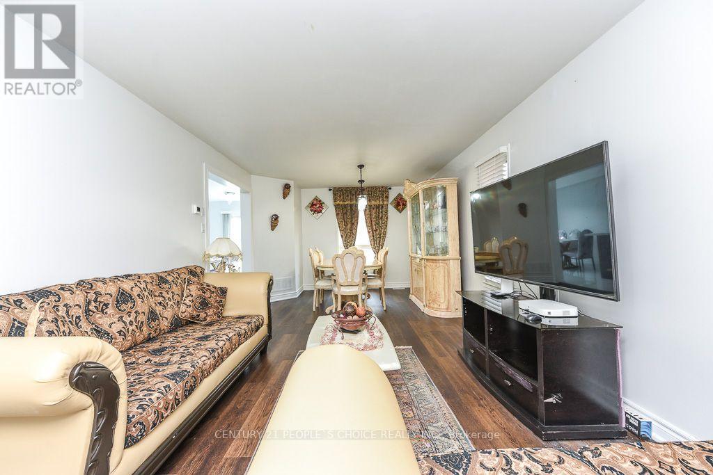 6 Sunny Glen Crescent, Brampton, Ontario L7A 1N5 - Photo 11 - W13576322