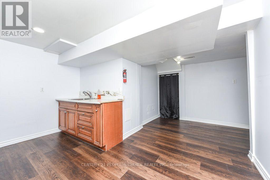 6 Sunny Glen Crescent, Brampton, Ontario L7A 1N5 - Photo 41 - W13576322