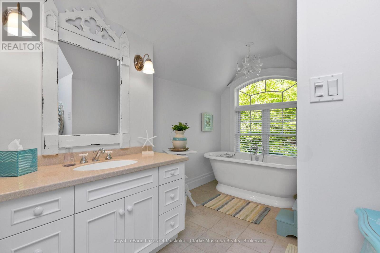1032 Kingsett Road, Muskoka Lakes, Ontario  P0B 1J0 - Photo 24 - X13580460