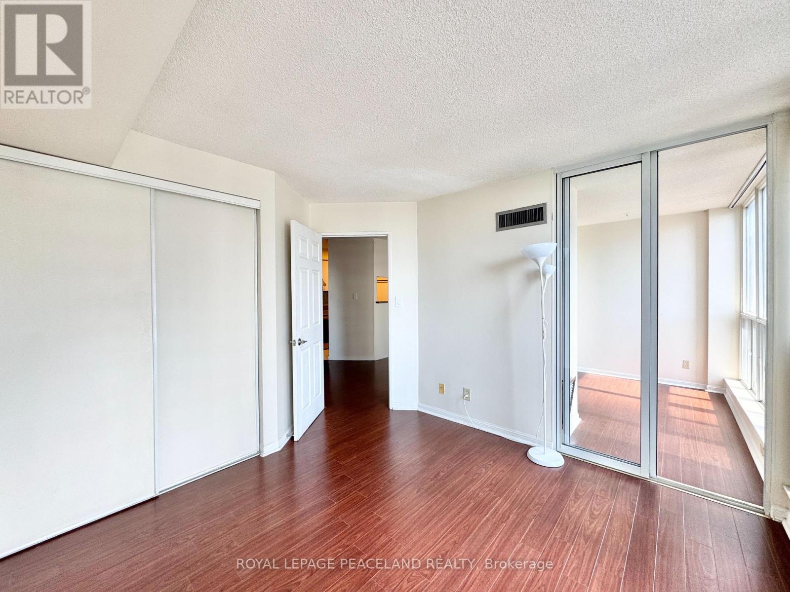 1709 - 24 Wellesley Street W, Toronto, Ontario  M4Y 2X6 - Photo 10 - C13580438