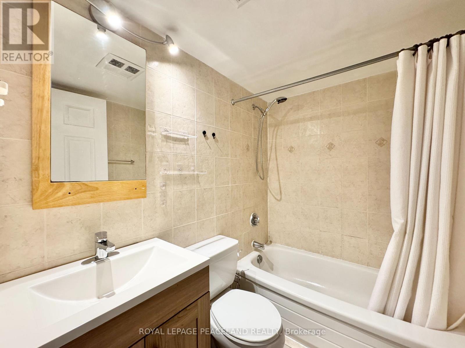 1709 - 24 Wellesley Street W, Toronto, Ontario  M4Y 2X6 - Photo 12 - C13580438