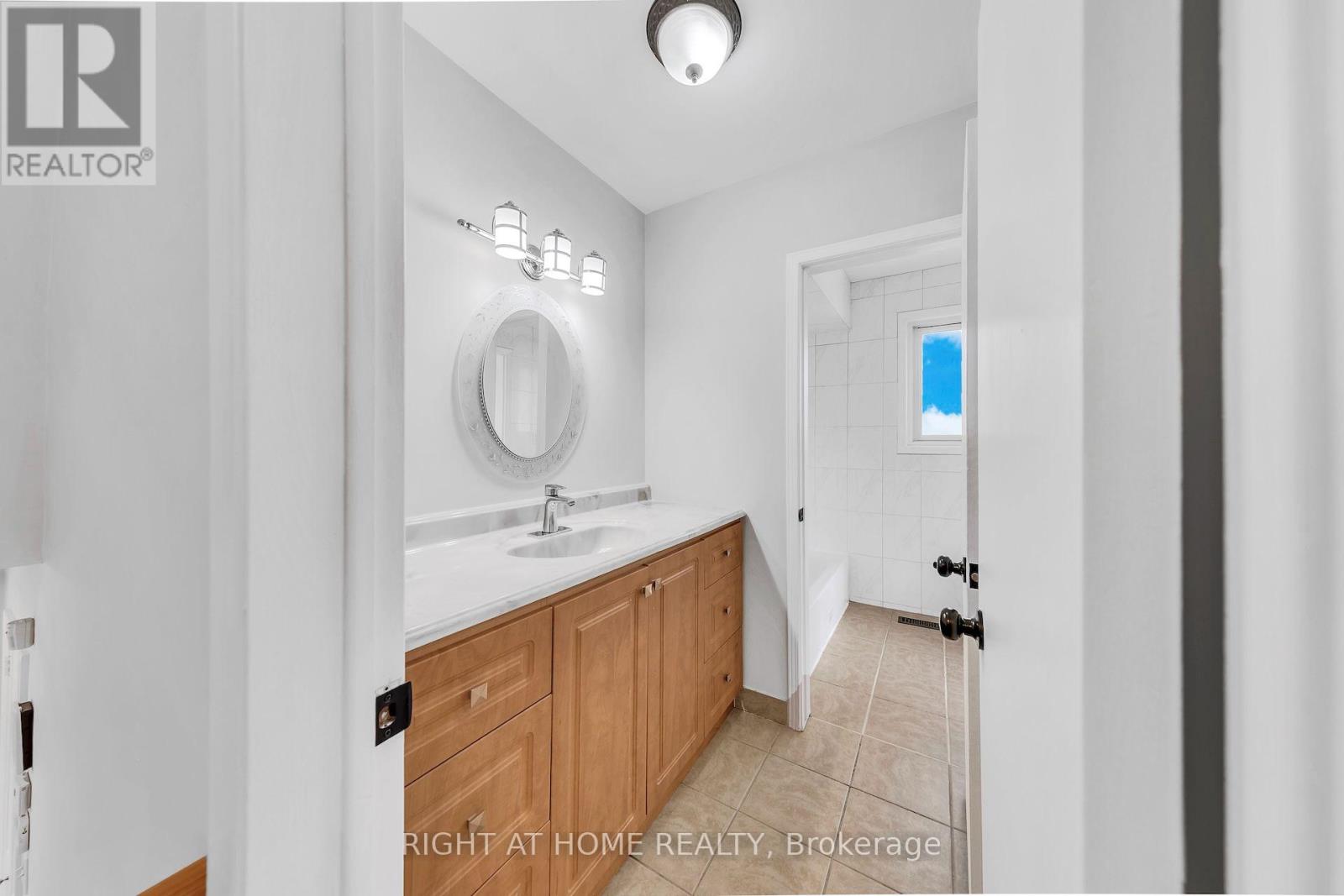 88 Peckham Avenue, Toronto, Ontario M2R 2V5 - Photo 23 - C13580442