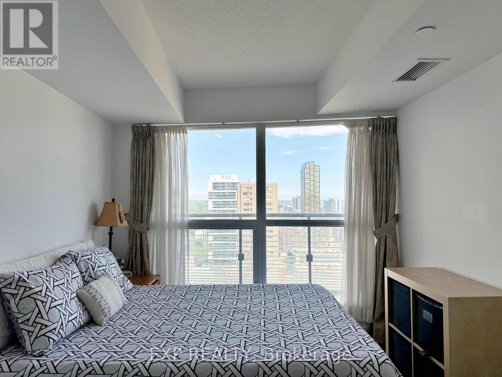 2705 - 386 Yonge Street, Toronto, Ontario  M5B 0A5 - Photo 10 - C13580462