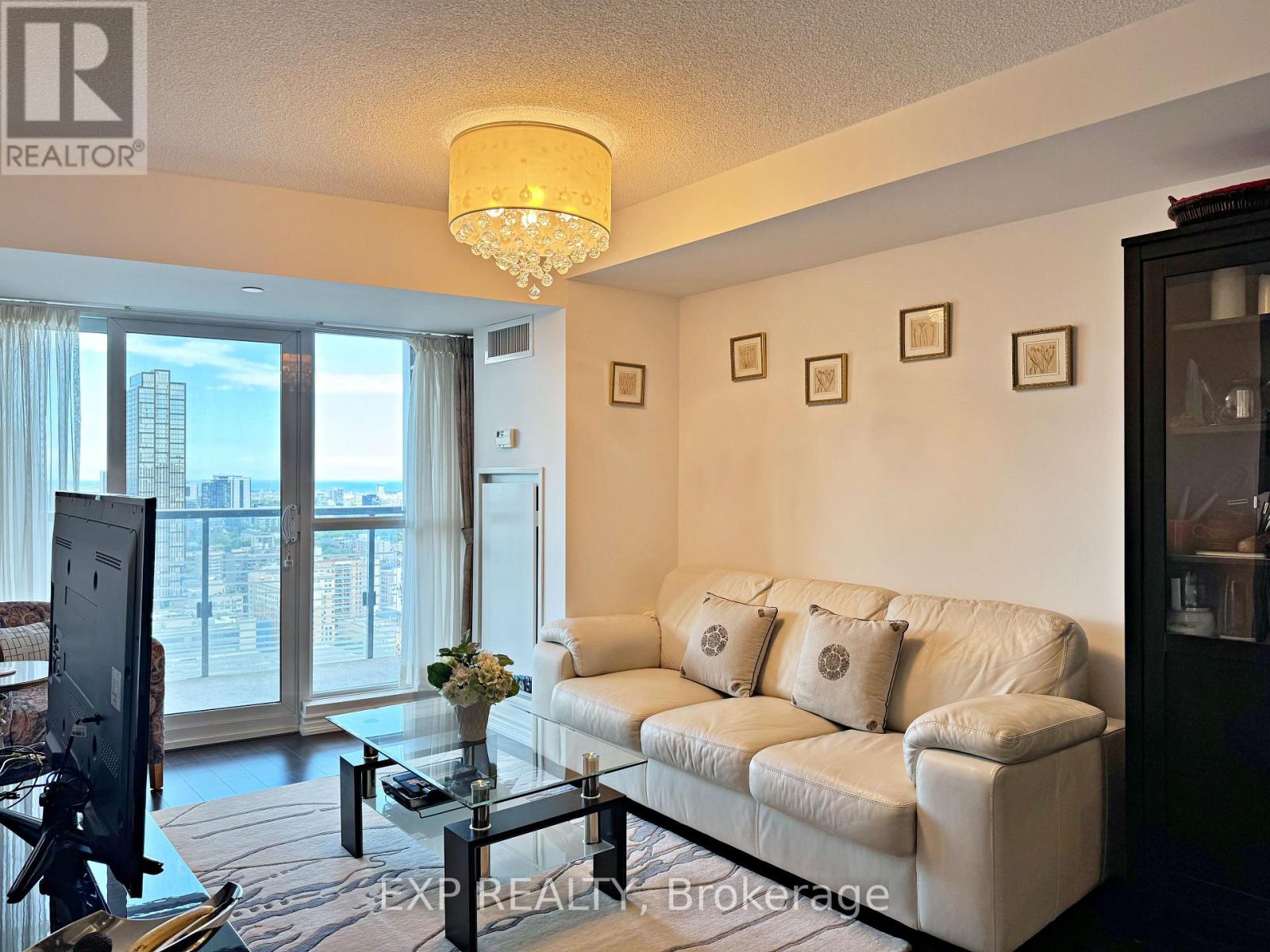 2705 - 386 Yonge Street, Toronto, Ontario  M5B 0A5 - Photo 7 - C13580462