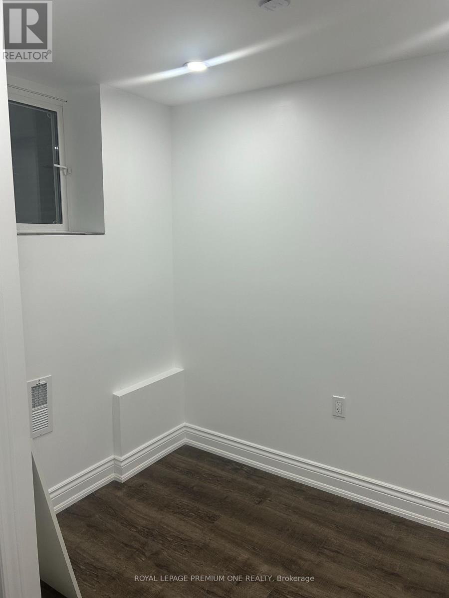 28 Elsinore Street, Vaughan, Ontario  L4H 5G2 - Photo 2 - N13580458