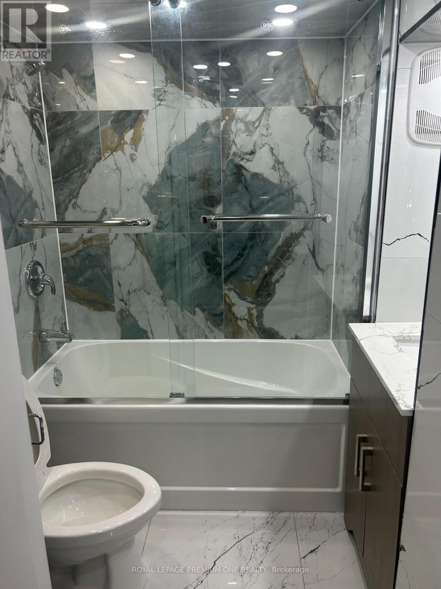 28 Elsinore Street, Vaughan, Ontario  L4H 5G2 - Photo 3 - N13580458