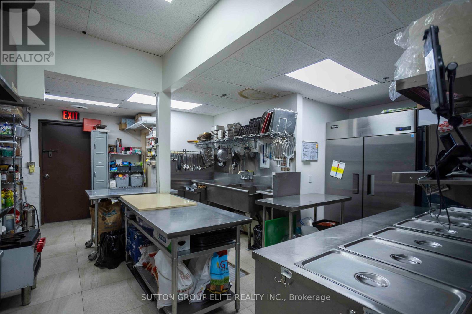 6 - 4801 Steeles Avenue W, Toronto, Ontario  M9L 2W1 - Photo 10 - W13580422