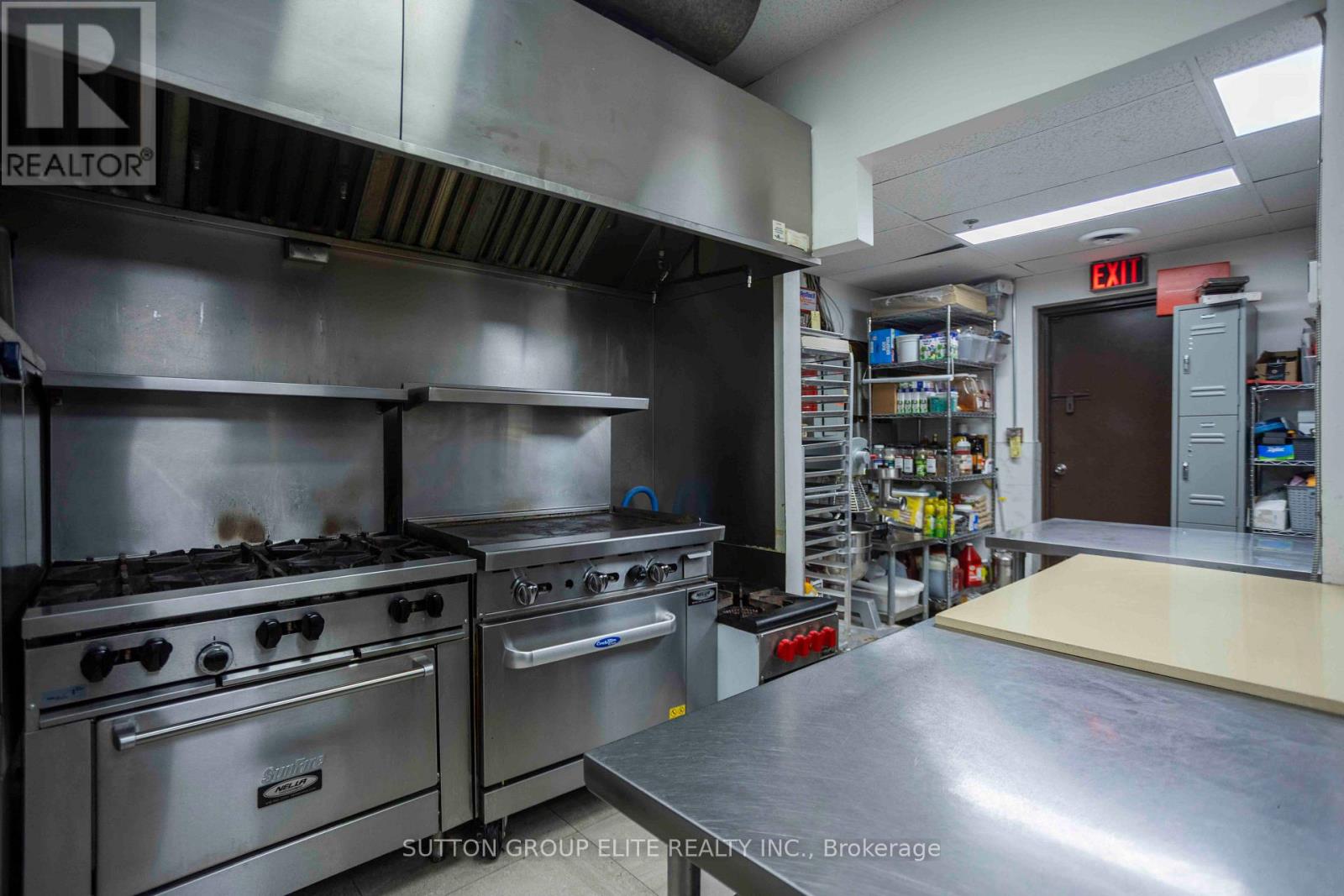 6 - 4801 Steeles Avenue W, Toronto, Ontario  M9L 2W1 - Photo 11 - W13580422