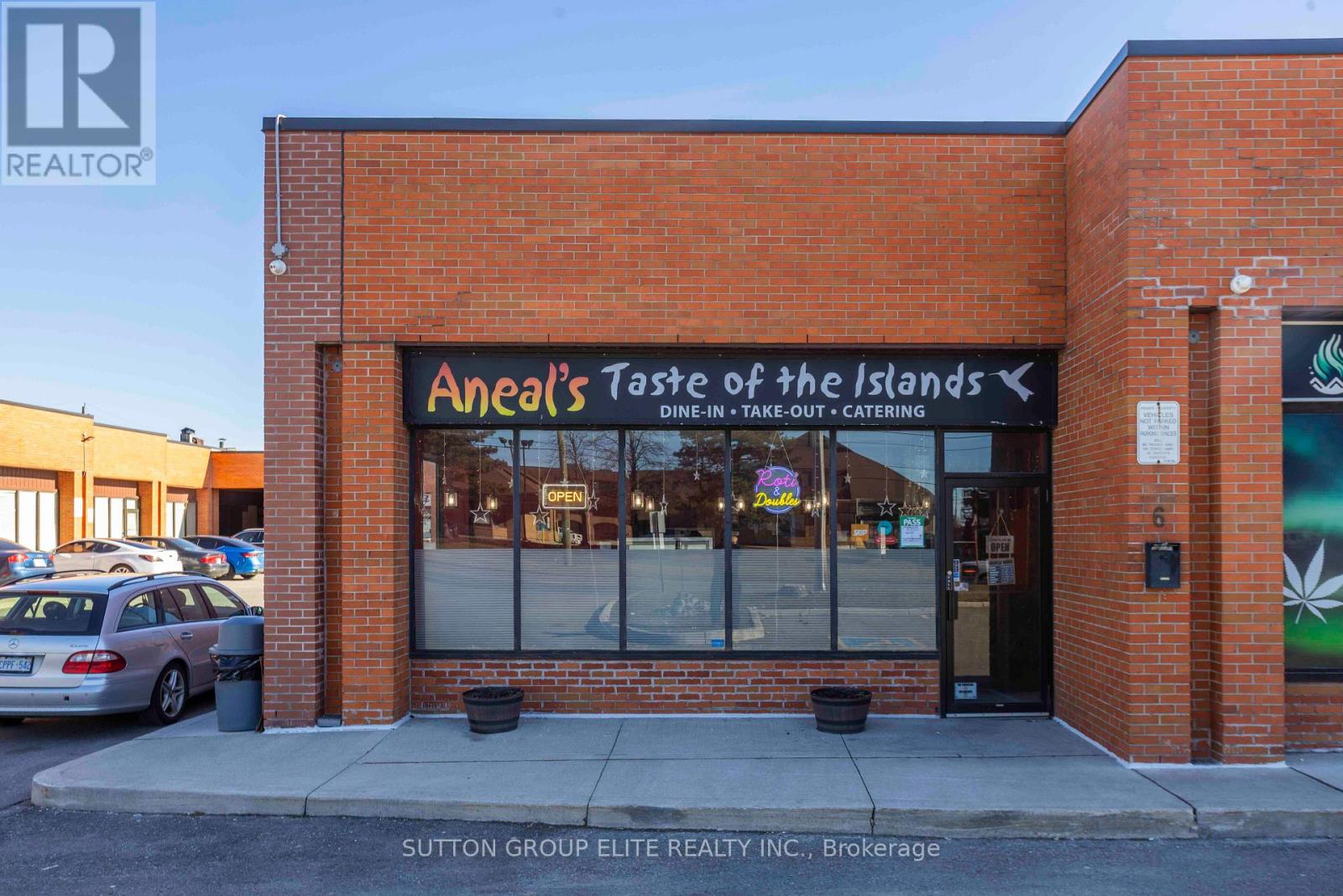 6 - 4801 Steeles Avenue W, Toronto, Ontario  M9L 2W1 - Photo 2 - W13580422