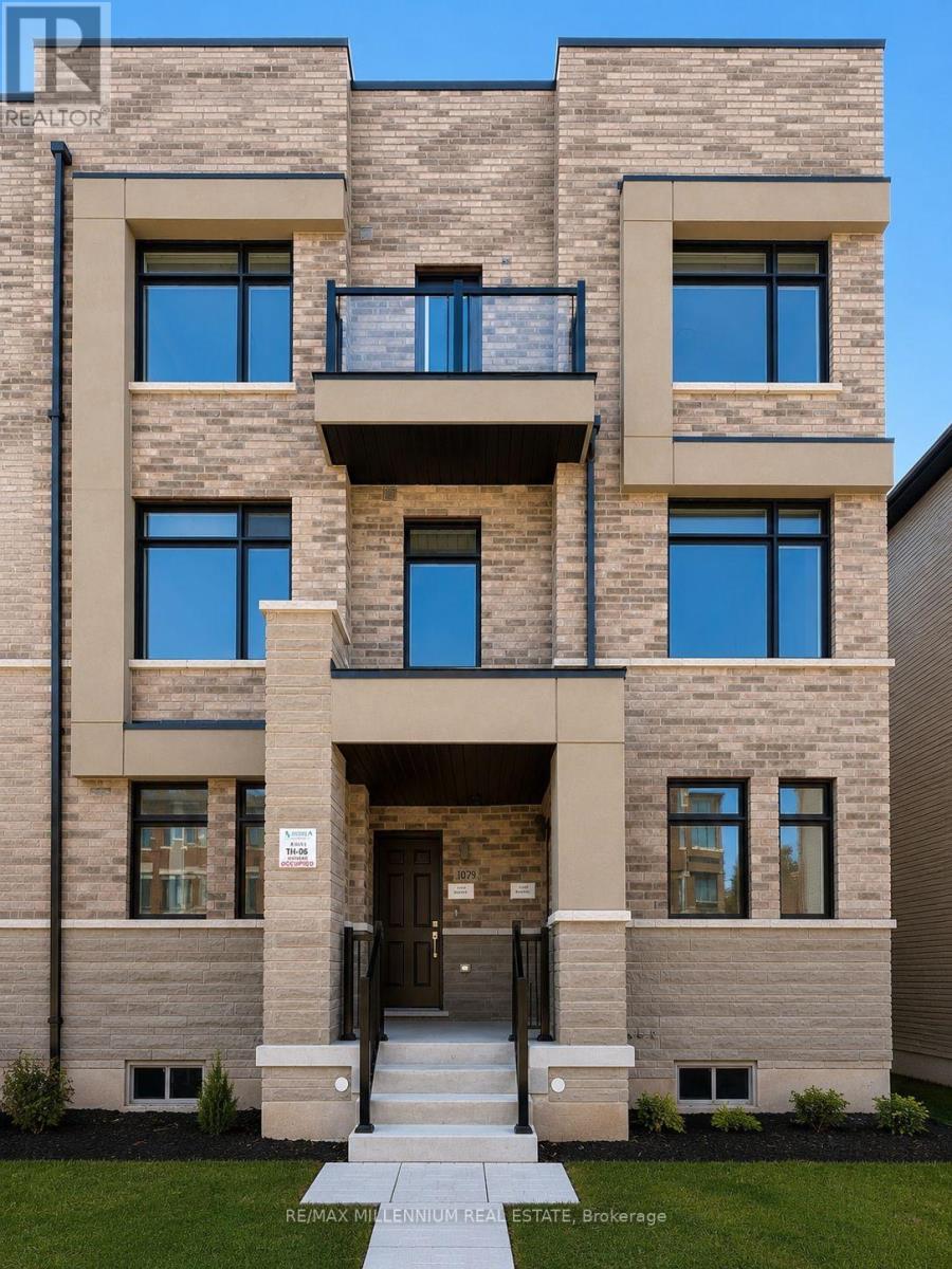 1 - 1079 WHEAT BOOM DRIVE, Oakville, Ontario
