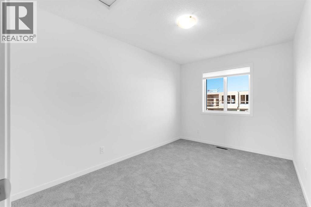 733 South Point Gate SW, Airdrie, Alberta  T4B 5H7 - Photo 29 - A2330011