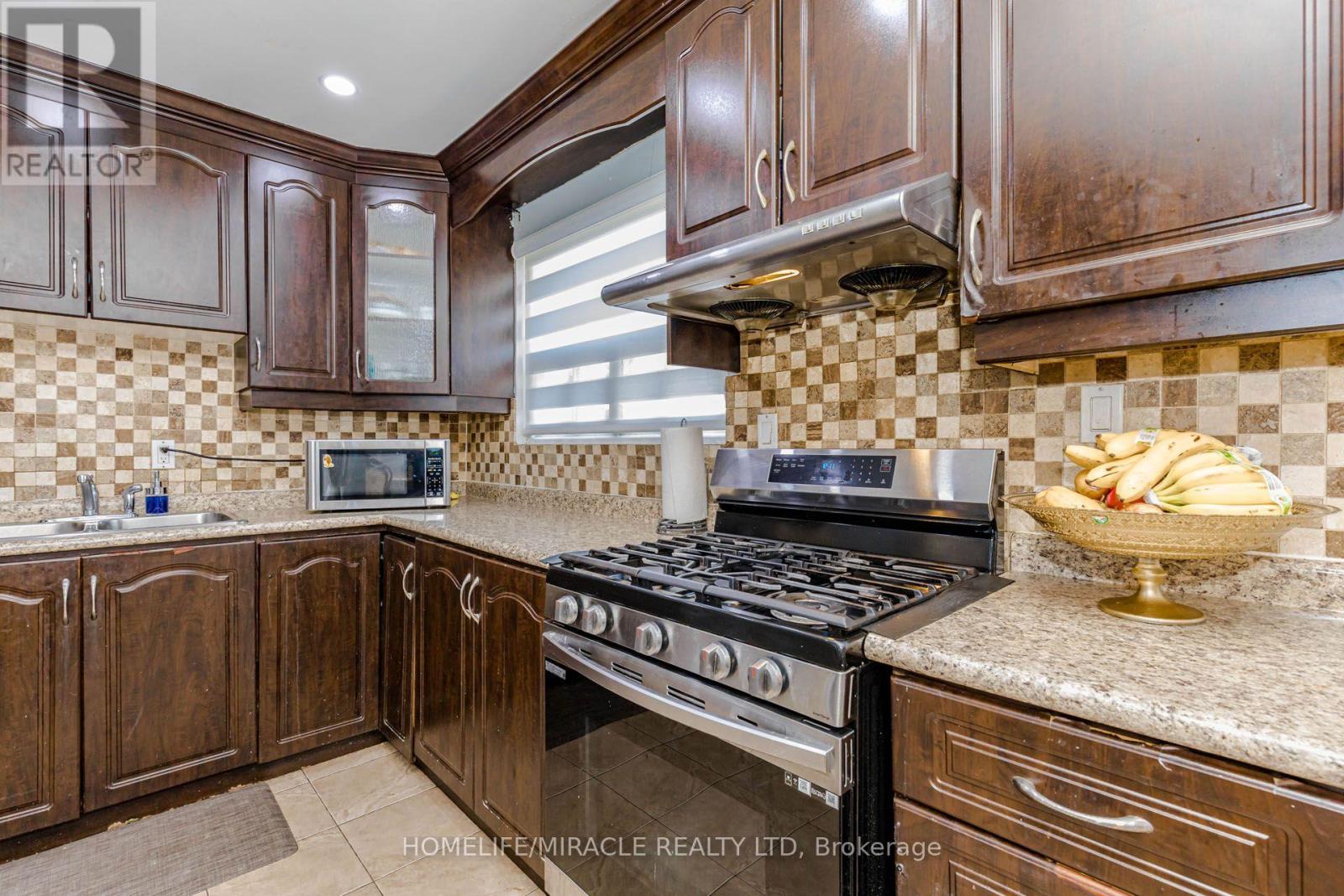 29 - 1730 Albion Road, Toronto, Ontario M9V 1C1 - Photo 21 - W13554112