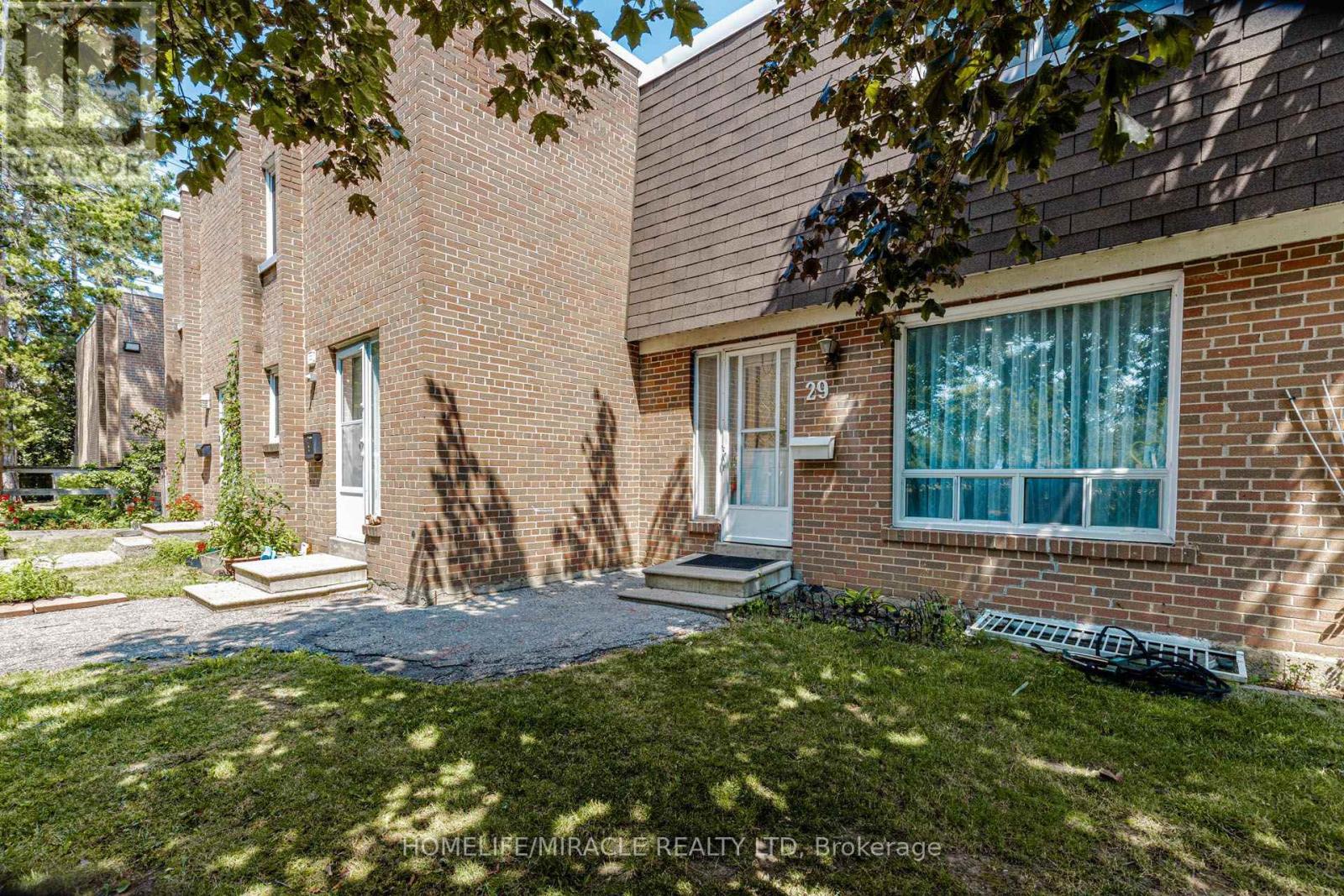 29 - 1730 Albion Road, Toronto, Ontario M9V 1C1 - Photo 3 - W13554112