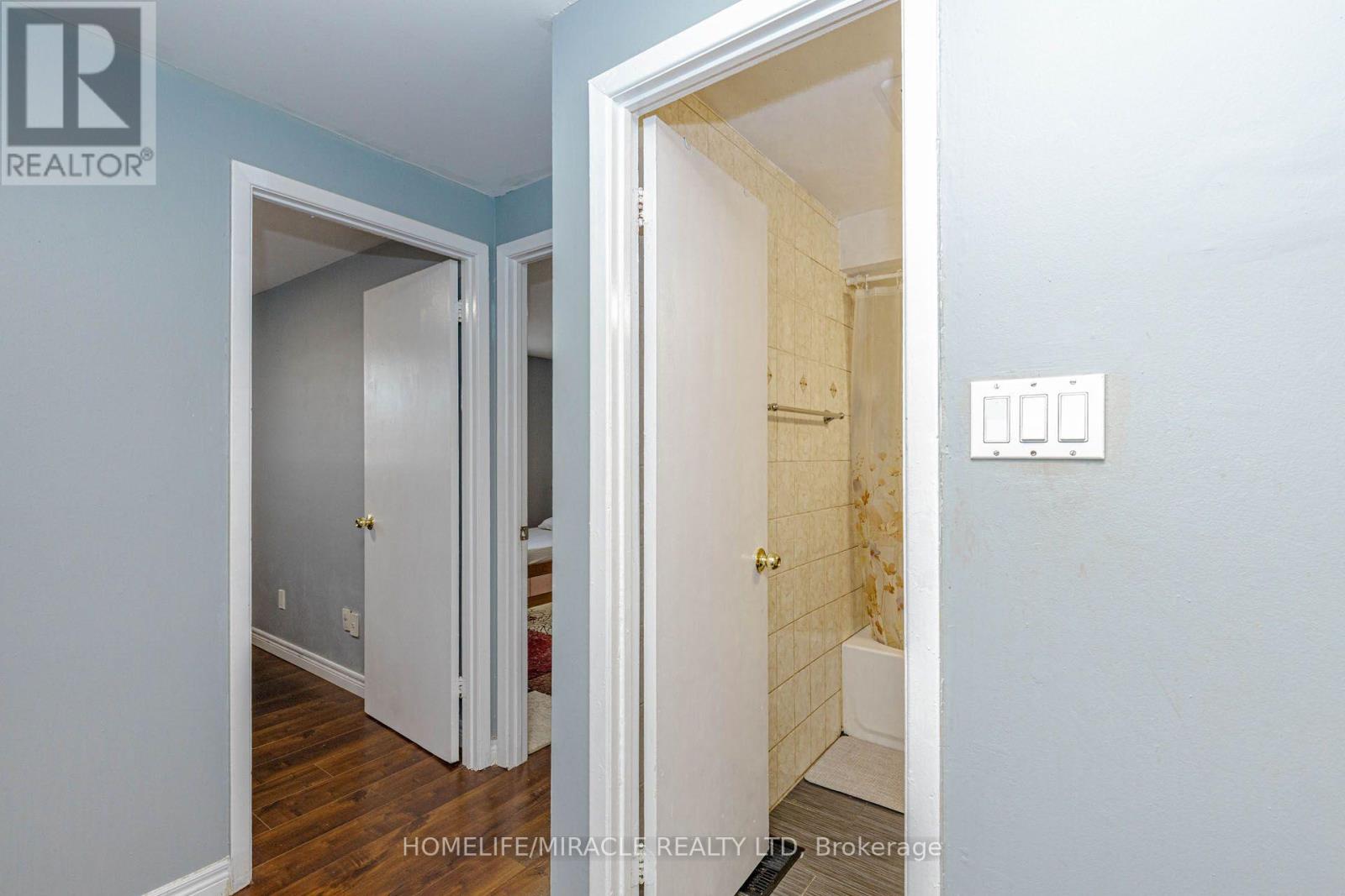 29 - 1730 Albion Road, Toronto, Ontario M9V 1C1 - Photo 33 - W13554112