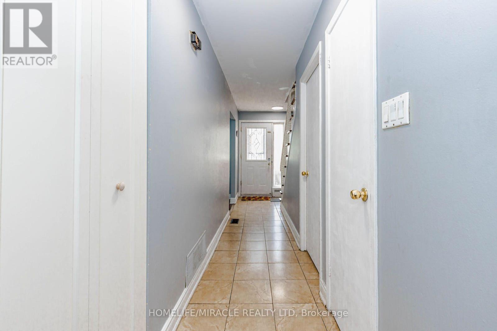 29 - 1730 Albion Road, Toronto, Ontario M9V 1C1 - Photo 10 - W13554112