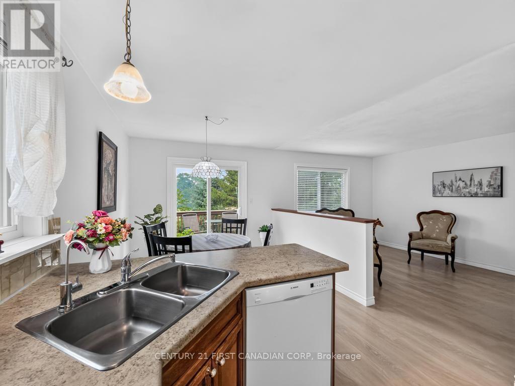 257 Fennel Street, Blandford-Blenheim, Ontario  N0J 1S0 - Photo 10 - X13536524