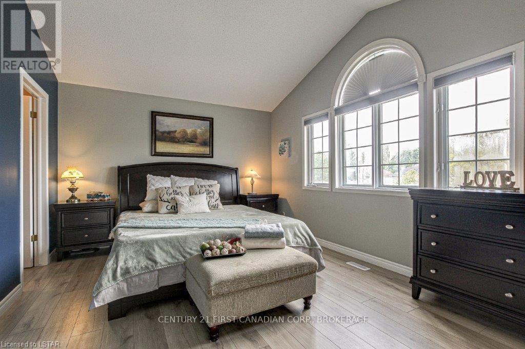91 Meadowridge Road, London North, Ontario  N6H 5E6 - Photo 13 - X13580496