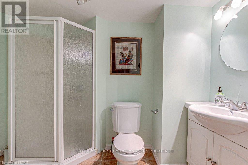 91 Meadowridge Road, London North, Ontario  N6H 5E6 - Photo 20 - X13580496