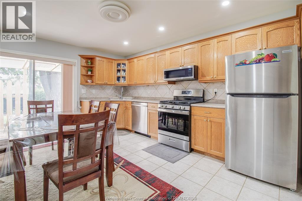 2759 Mckay Avenue, Windsor, Ontario  N9E 2P7 - Photo 8 - 26016708