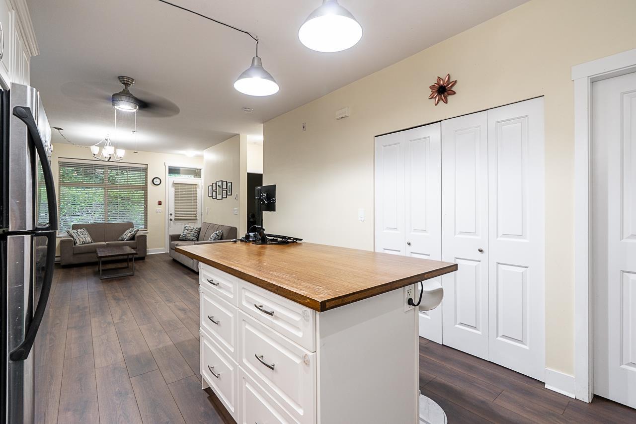 27 19478 65 Avenue, Surrey, British Columbia V4N 5X5 - Photo 9 - R3143125