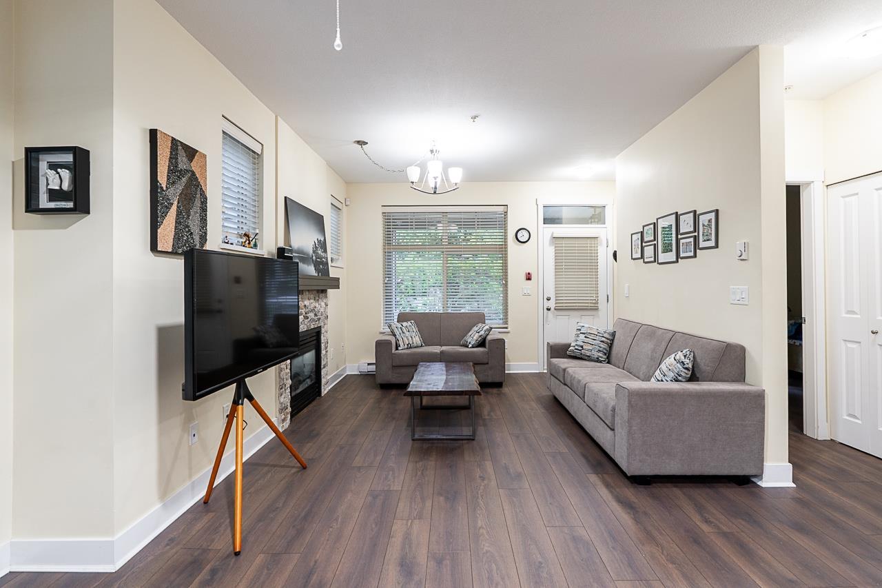27 19478 65 Avenue, Surrey, British Columbia V4N 5X5 - Photo 3 - R3143125