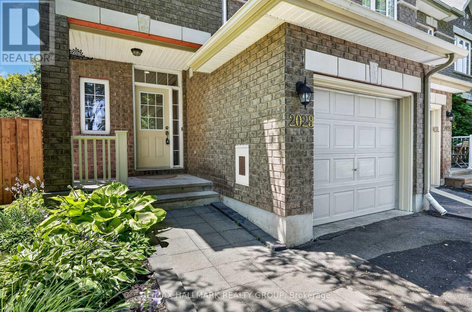 2028 Melette Crescent, Ottawa, Ontario  K4A 4X1 - Photo 2 - X13580520