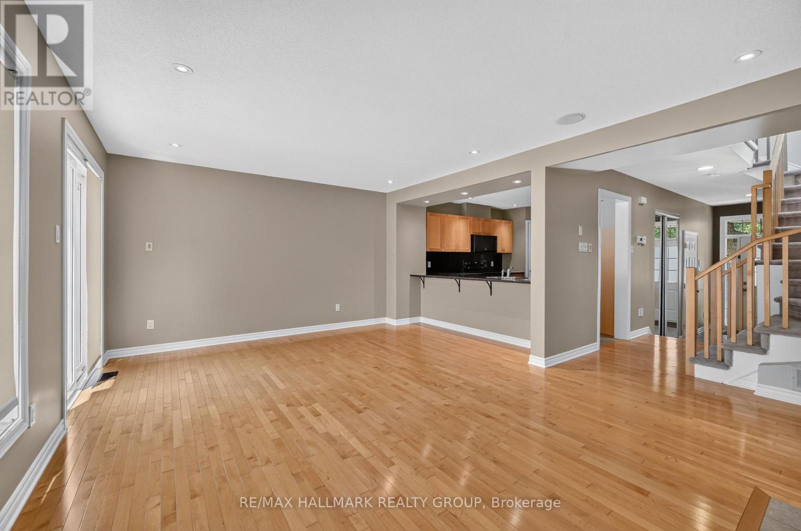 2028 Melette Crescent, Ottawa, Ontario  K4A 4X1 - Photo 7 - X13580520
