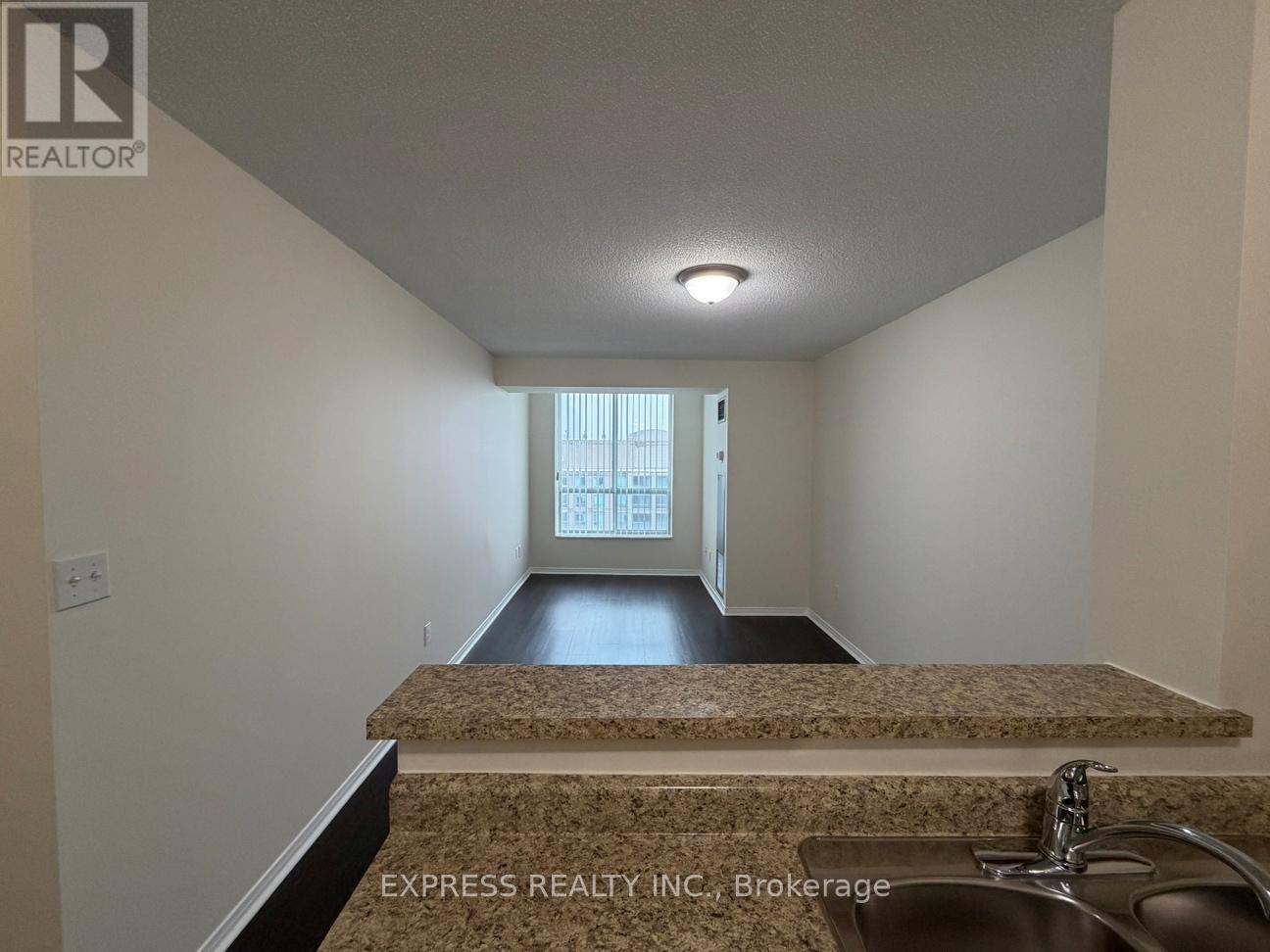 Lph06 - 29 Pemberton Avenue, Toronto, Ontario  M2M 4L5 - Photo 3 - C13580494