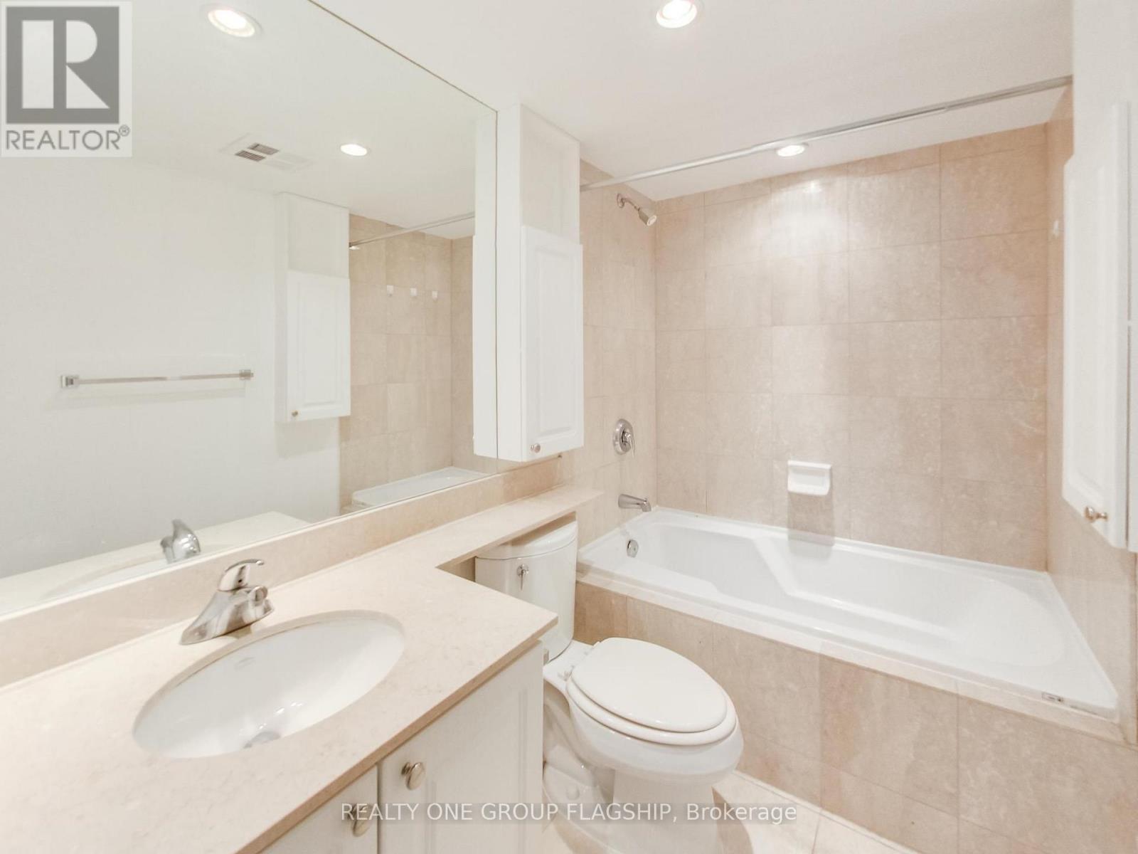 2013 - 8 Park Road, Toronto, Ontario  M4W 3S5 - Photo 14 - C13580544