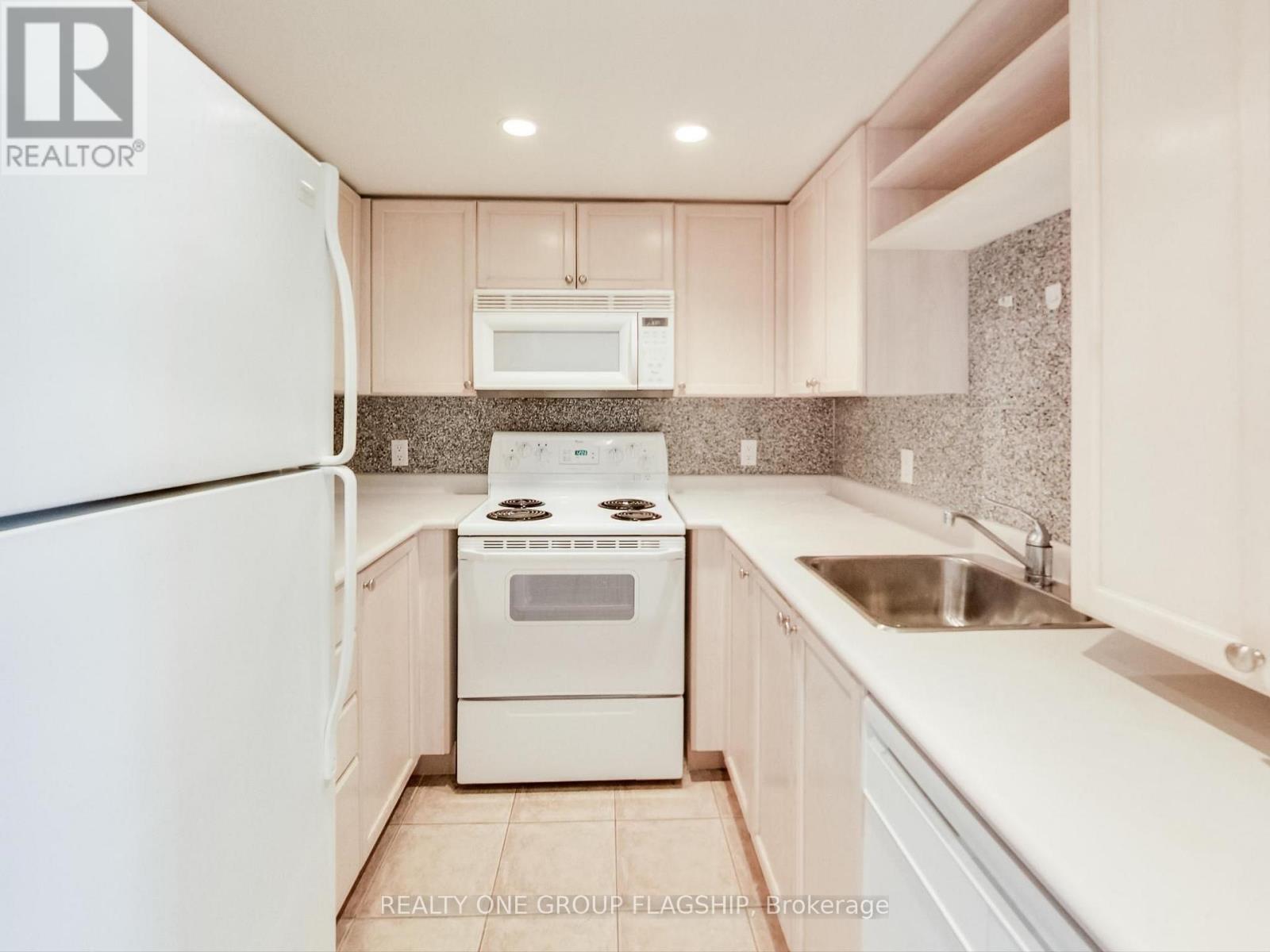 2013 - 8 Park Road, Toronto, Ontario  M4W 3S5 - Photo 6 - C13580544