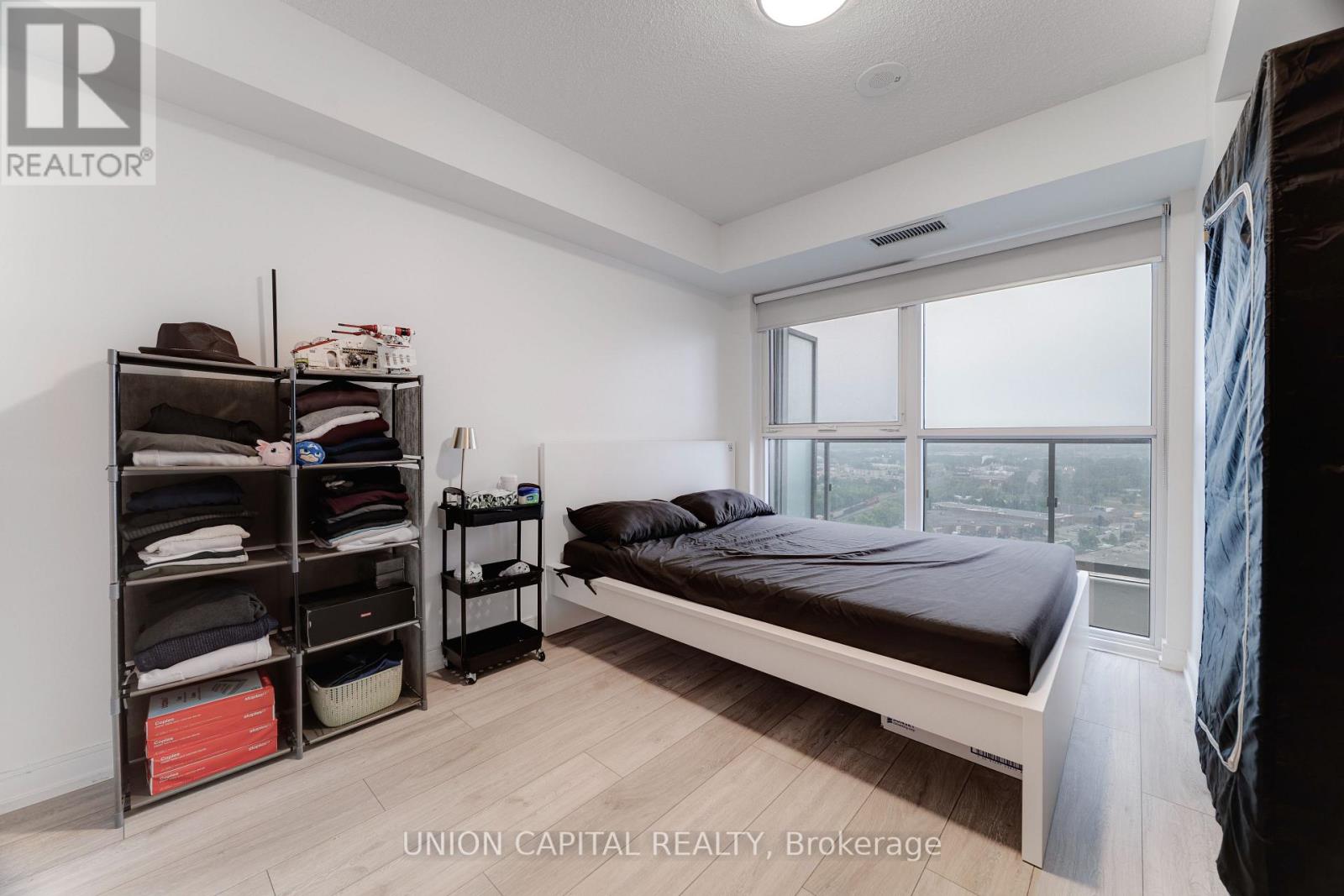 2010 - 225 Village Green Square, Toronto, Ontario  M1S 0K5 - Photo 10 - E13580464