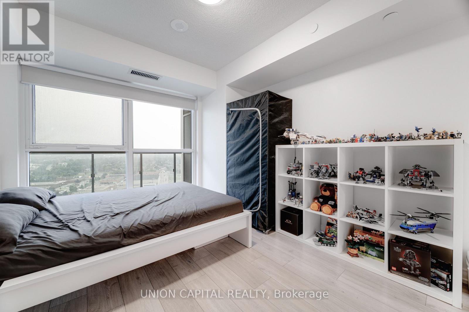 2010 - 225 Village Green Square, Toronto, Ontario  M1S 0K5 - Photo 11 - E13580464