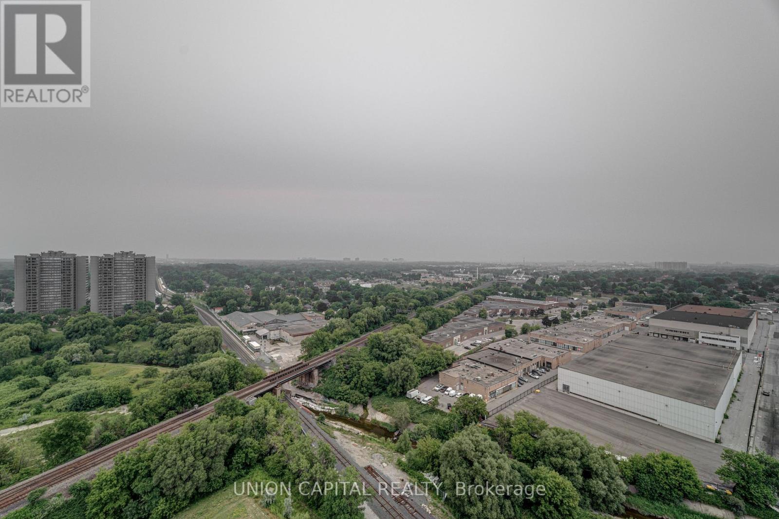 2010 - 225 Village Green Square, Toronto, Ontario  M1S 0K5 - Photo 19 - E13580464