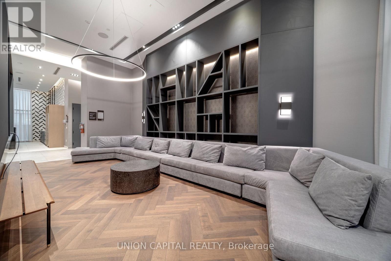 2010 - 225 Village Green Square, Toronto, Ontario  M1S 0K5 - Photo 23 - E13580464