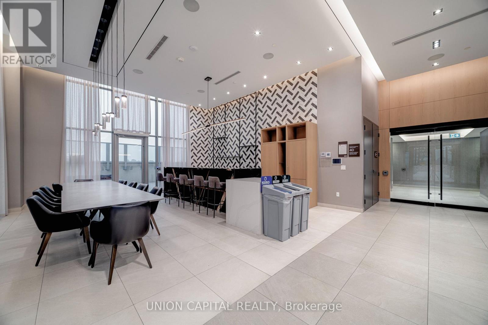 2010 - 225 Village Green Square, Toronto, Ontario  M1S 0K5 - Photo 26 - E13580464