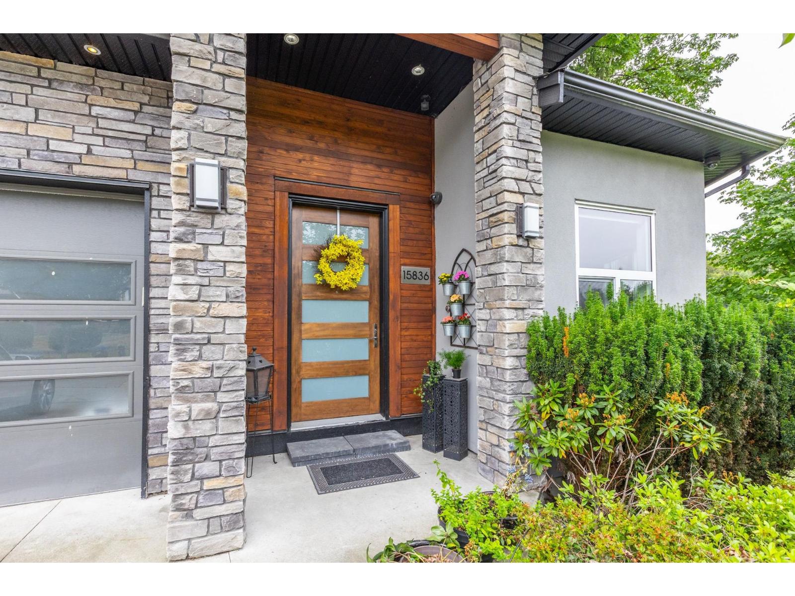 15836 105a Avenue, Surrey, British Columbia V4N 3J4 - Photo 3 - R3145466