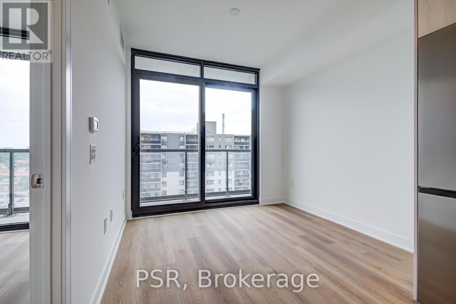 #905 - 86 Dundas Street, Mississauga, Ontario  L5A 1W4 - Photo 4 - W13580490
