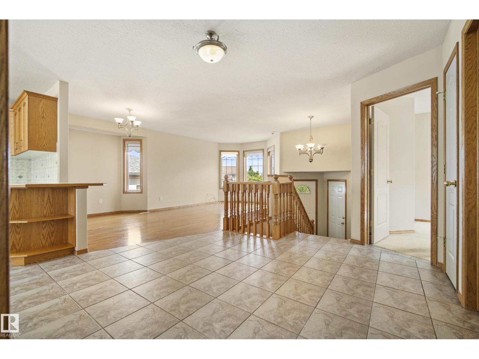 11 Hagen Co, Spruce Grove, Alberta  T7X 2W1 - Photo 5 - E4499663
