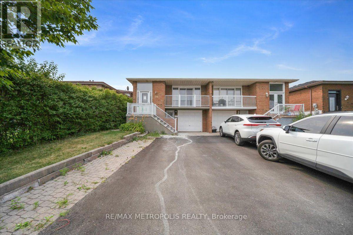 39 JELLICOE CRESCENT, Brampton, Ontario