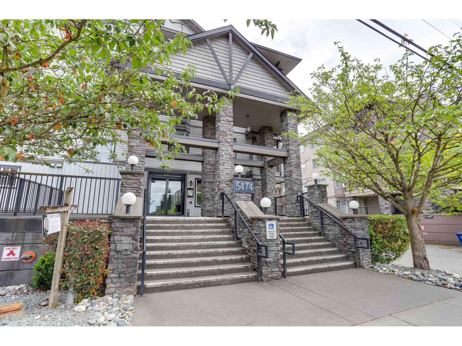 102 5474 198 Street, Langley, British Columbia  V3A 1G2 - Photo 3 - R3145579