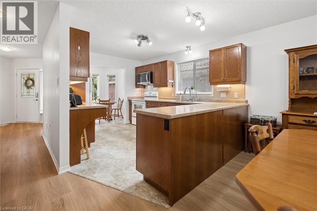 244 Fallowfield Drive, Kitchener, Ontario  N2C 2T7 - Photo 6 - 40846343