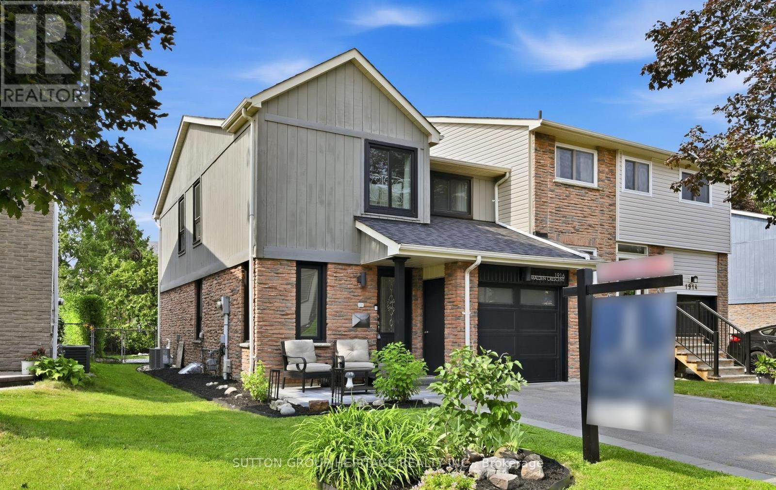 1916 Malden Crescent, Pickering, Ontario  L1V 3G5 - Photo 3 - E13580566