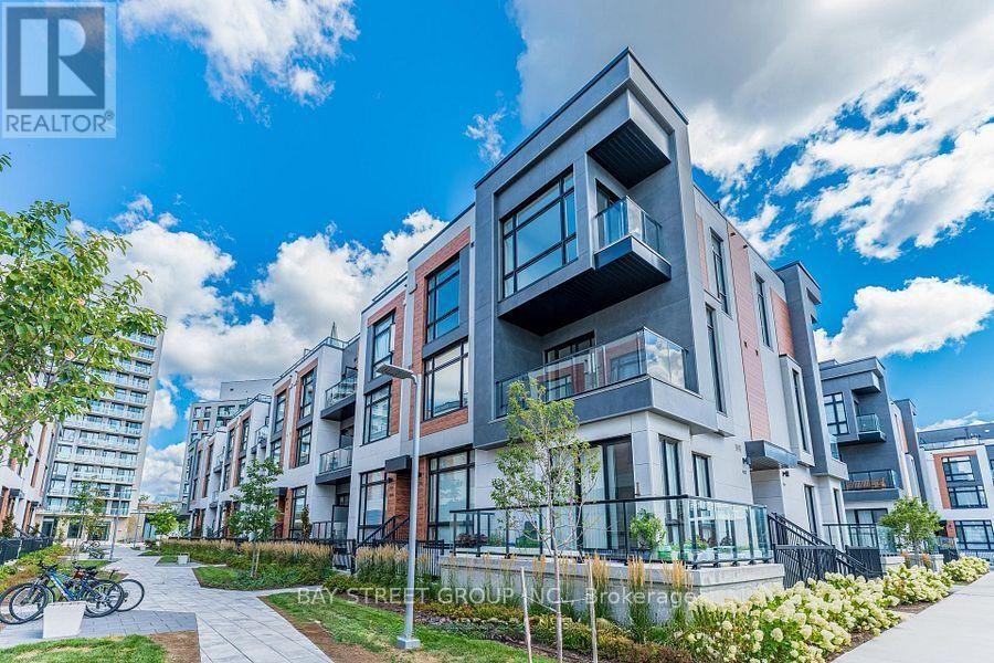 1007 - 14 DAVID EYER ROAD, Richmond Hill