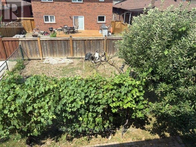 98 Jeanne Drive, Vaughan, Ontario  L4L 1X9 - Photo 14 - N13580598