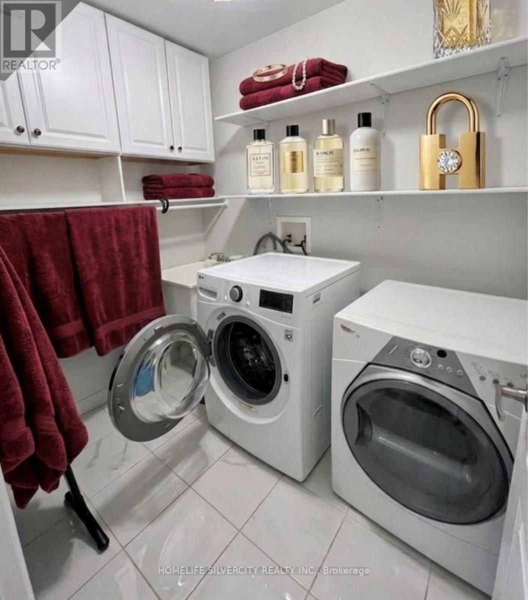 7 Biddens Square, Brampton, Ontario  L6P 3R2 - Photo 11 - W13580578
