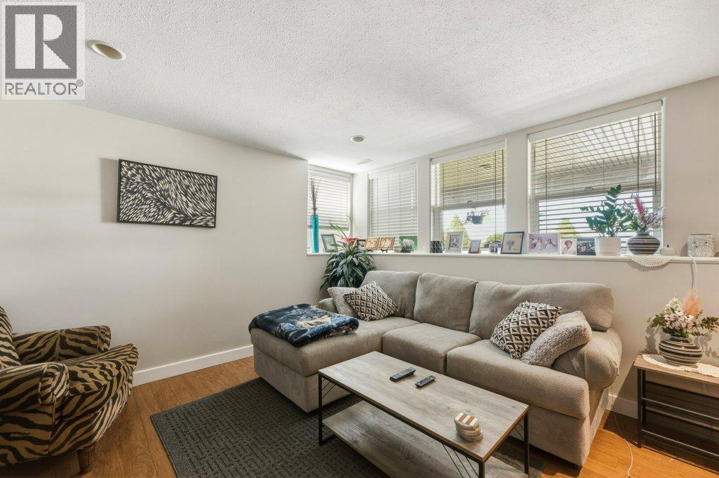 900 10 Avenue SE Unit# 28, Salmon Arm, British Columbia V1E 2W6 - Photo 52 - 10393729